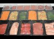 Упаковка салатов, свежего мяса и солений в контейнеры