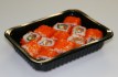Упаковка суши Сякэ Калифорния в лотки